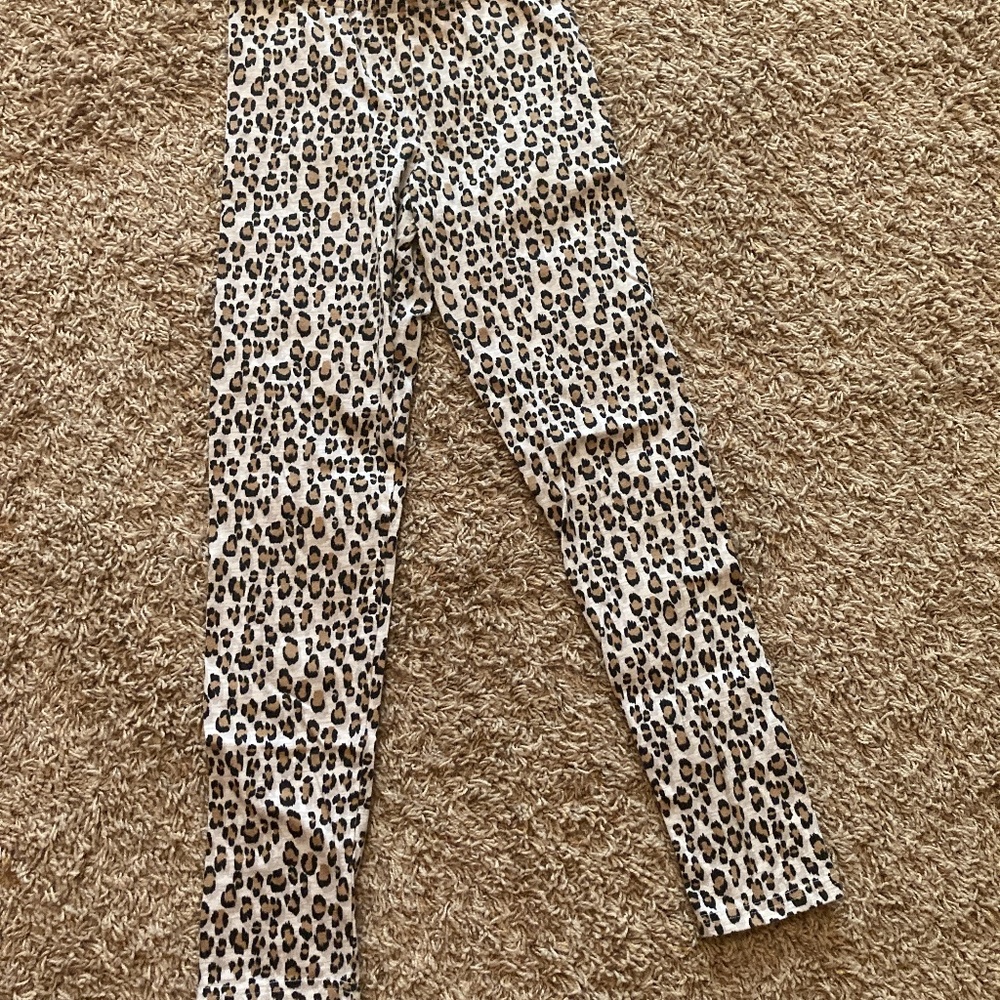 Girls leopard print leggings
